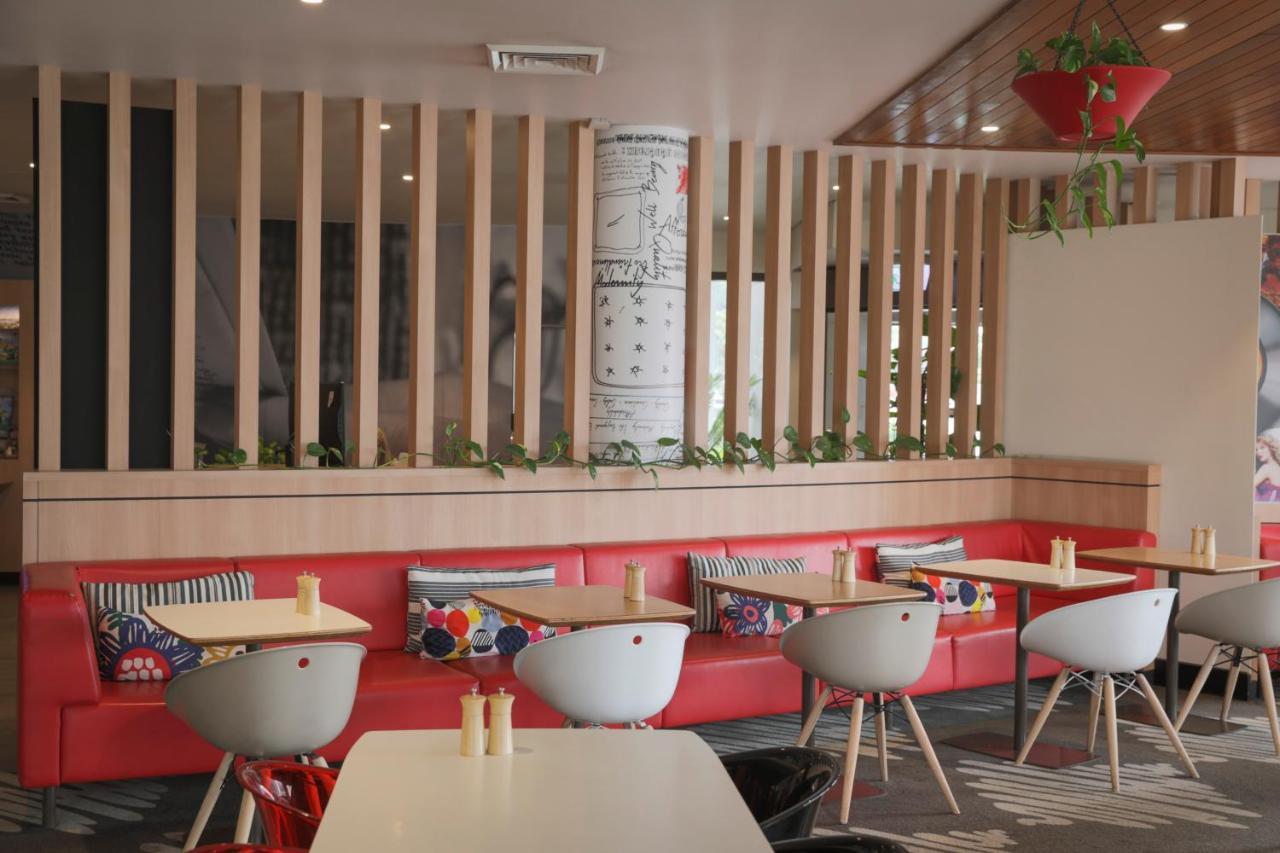 Готель Ibis Sydney Airport Екстер'єр фото
